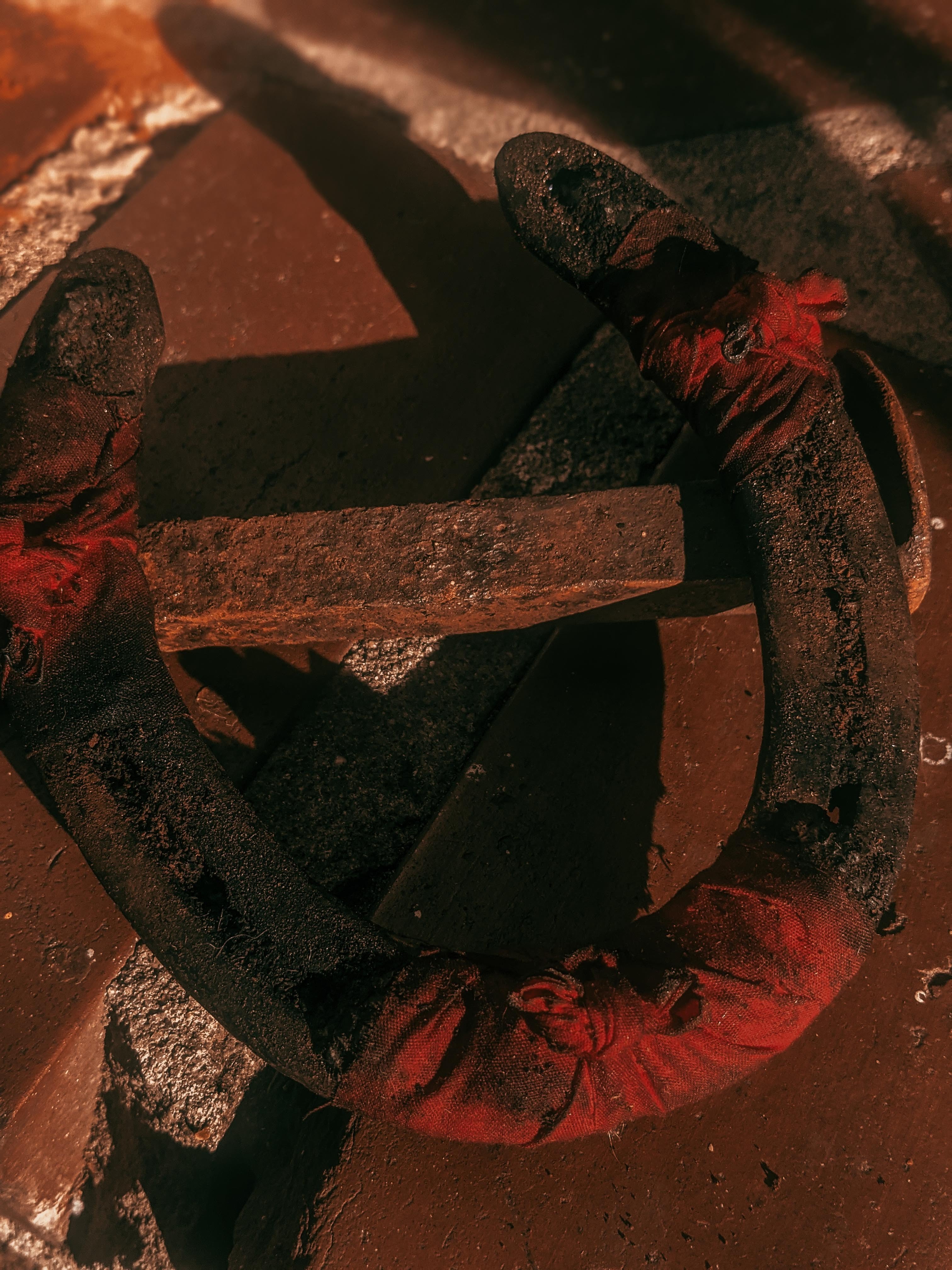 Dressed Protection Horseshoe